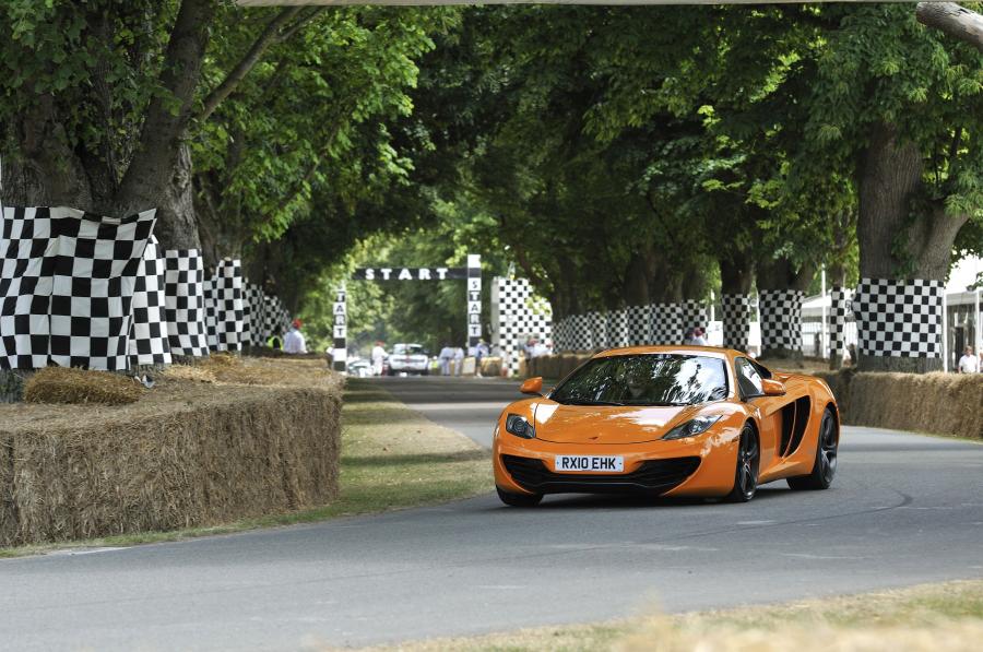  McLaren MP4-12C 2009 года  (фото 158 из 268)